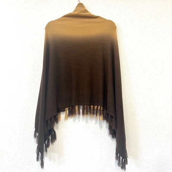 The Look Randolph Duke Women’s Sweater Poncho Cape Size Medium New With Tags - Picture 3 of 5